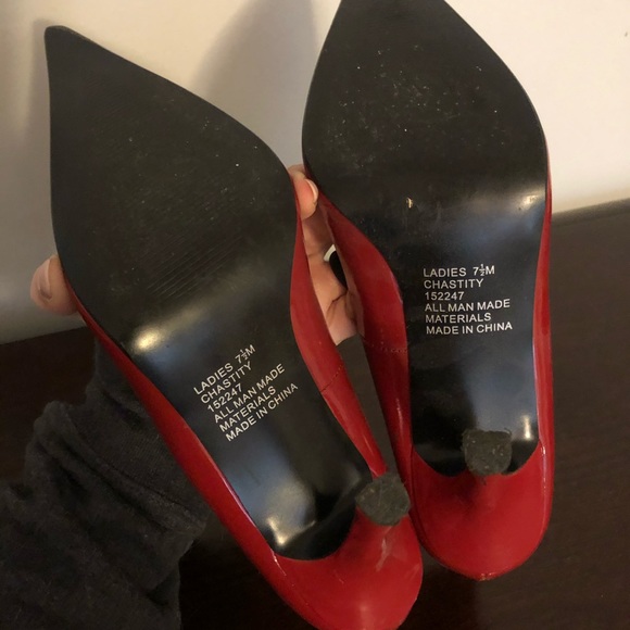 Red Heels - Picture 2 of 5